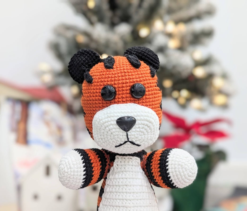 Hobbes Stuffed Tiger - Calvin & Hobbes Comic - Handmade Crochet Amigurumi
