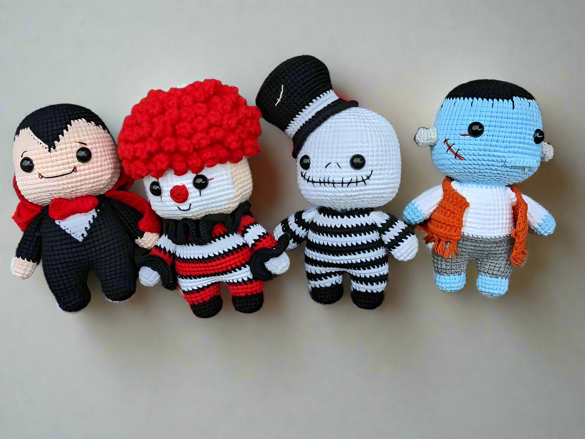 Halloween dolls, decorations, Dracula, vampire, skeleton, zombie, Frankenstein, clown, Pennywise