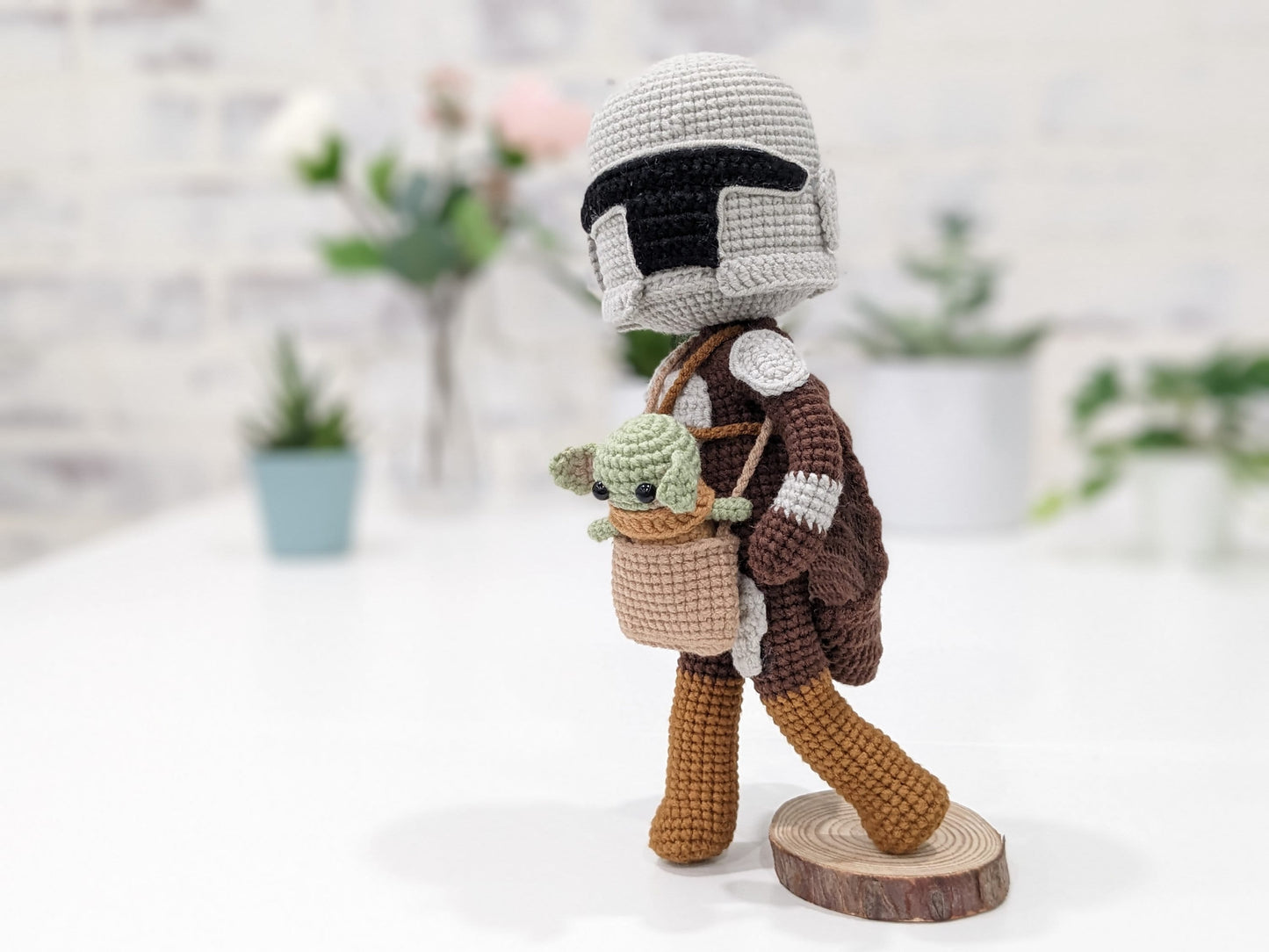 Mando & Grogu Dolls, Baby Yoda, Handmade Crochet Amigurumi, Star Wars, Mandalorian