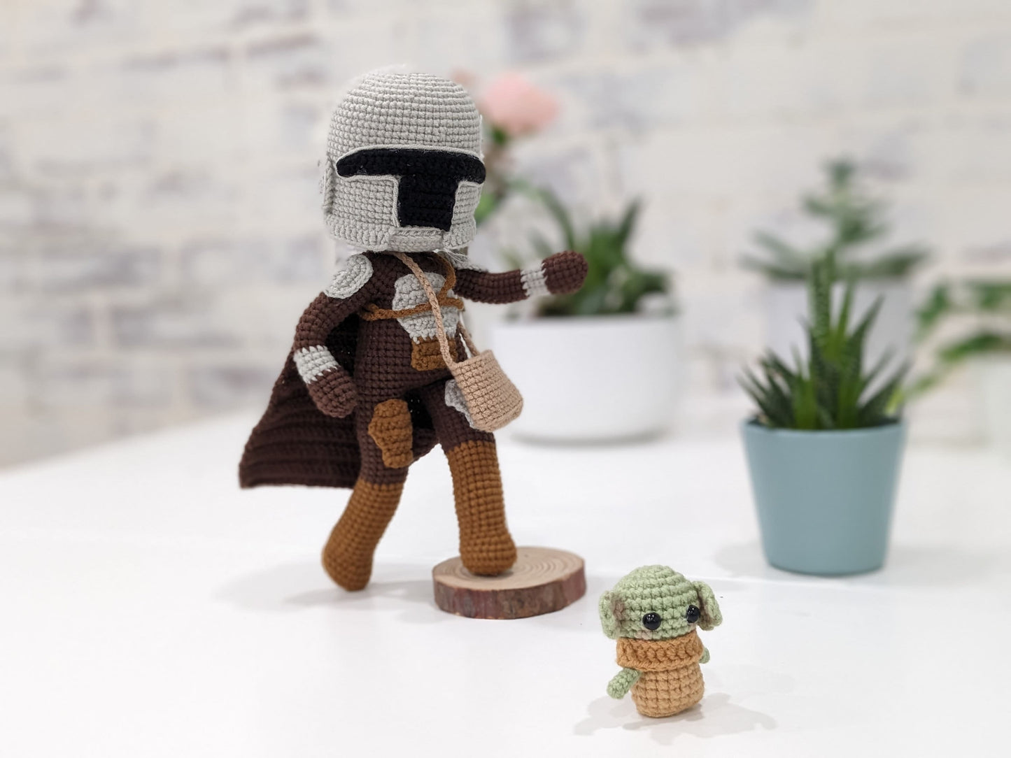 Mando & Grogu Dolls, Baby Yoda, Handmade Crochet Amigurumi, Star Wars, Mandalorian