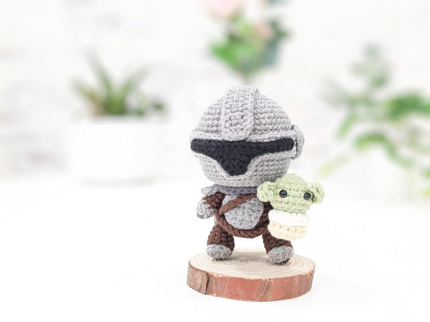 Mando & Grogu Dolls, Baby Yoda, Handmade Crochet Amigurumi, Star Wars, Mandalorian