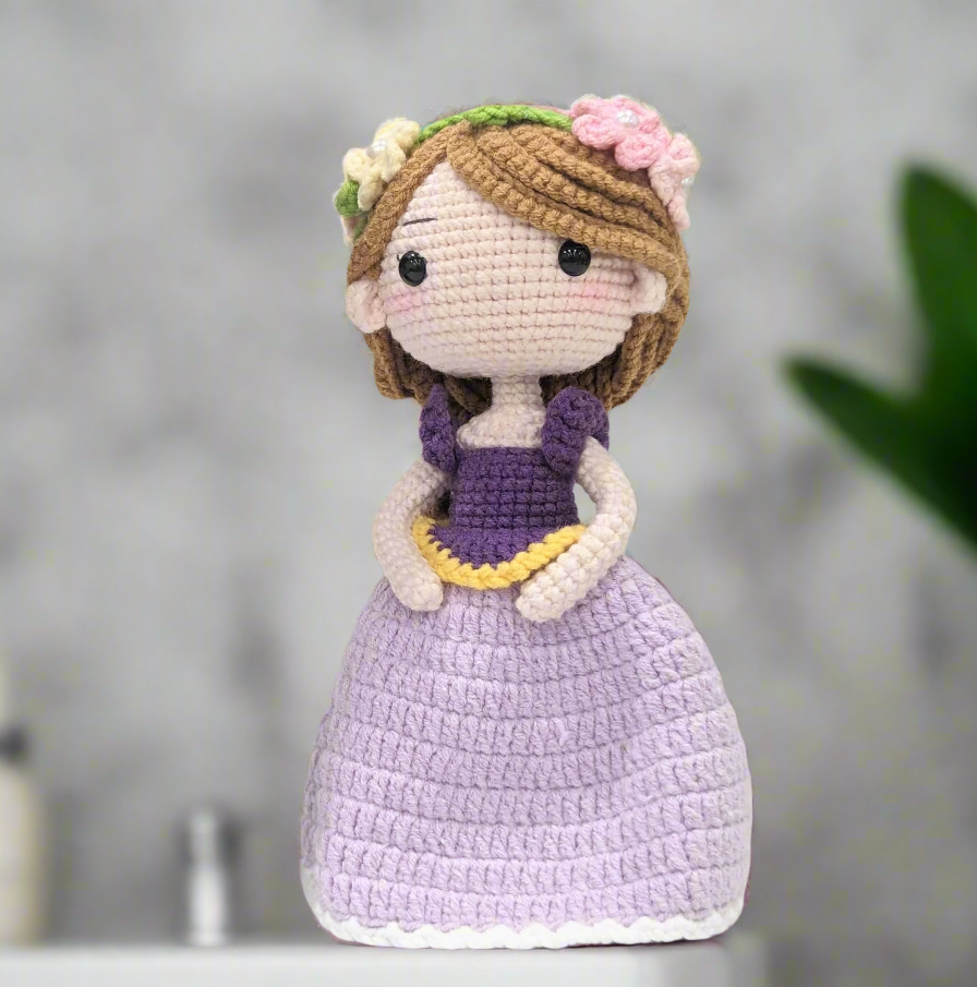 Rapunzel and Flynn, Handmade Crochet Amigurumi Dolls