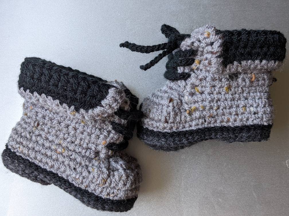 Handmade crochet baby shoes, Baby boots, Baby shoes