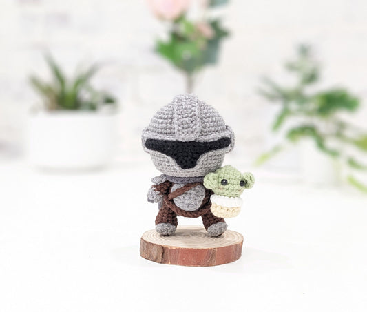 Mando & Grogu Dolls, Baby Yoda, Handmade Crochet Amigurumi, Star Wars, Mandalorian